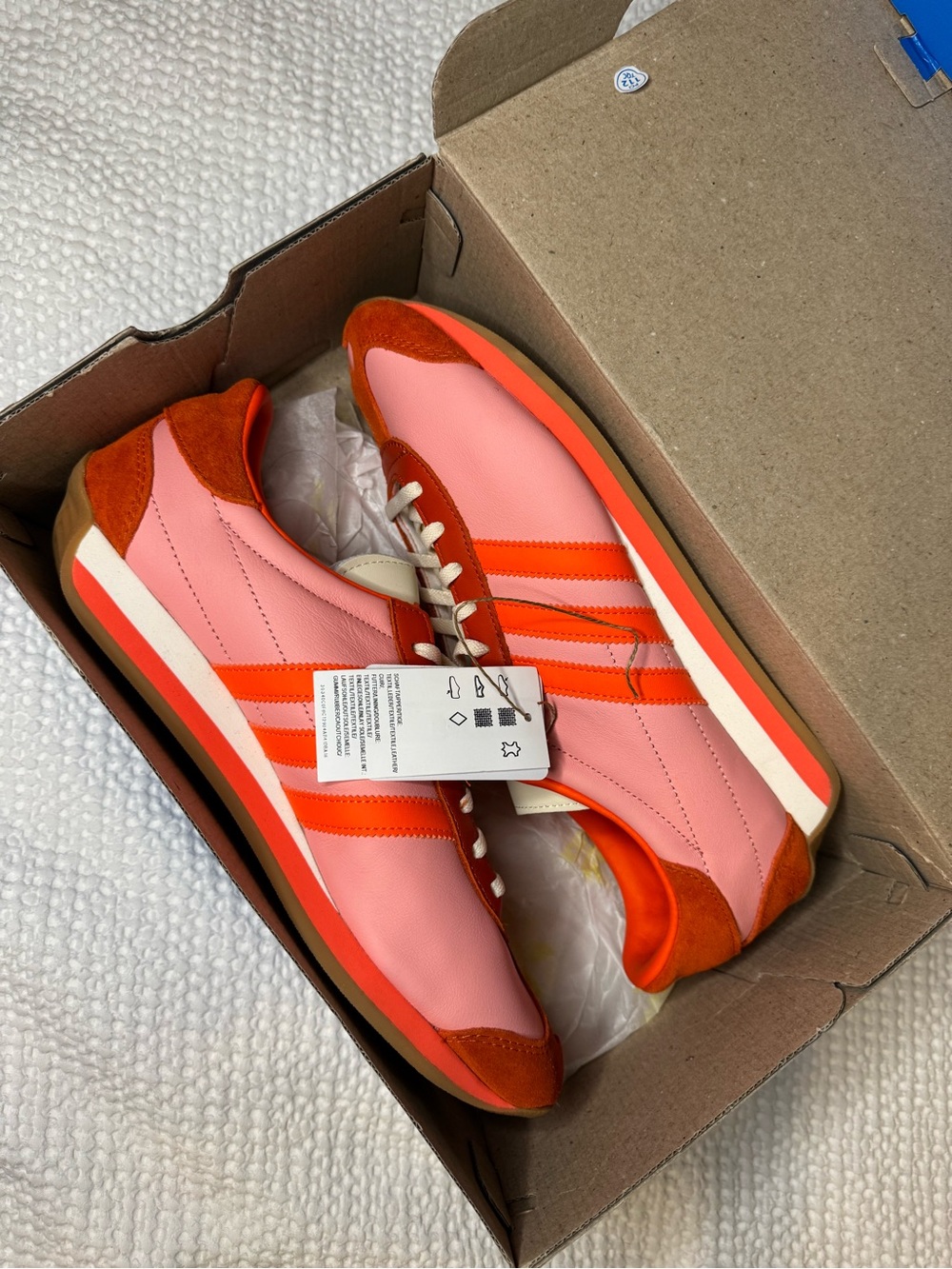 Adidas Women’s Country OG Sneakers - Valentines Lover 2025 - Picture 6 of 16